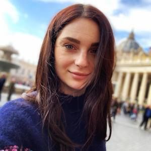 Meet your Posher, Anastasia